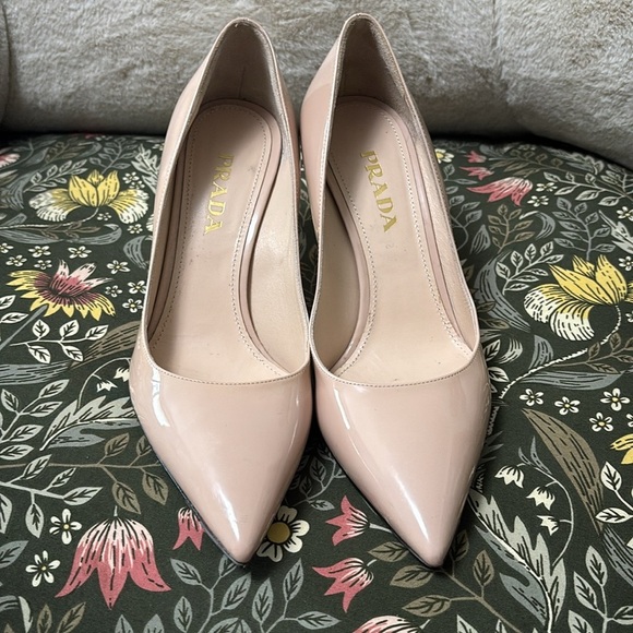 Prada Cream Patent Leather Heels - Picture 2 of 9